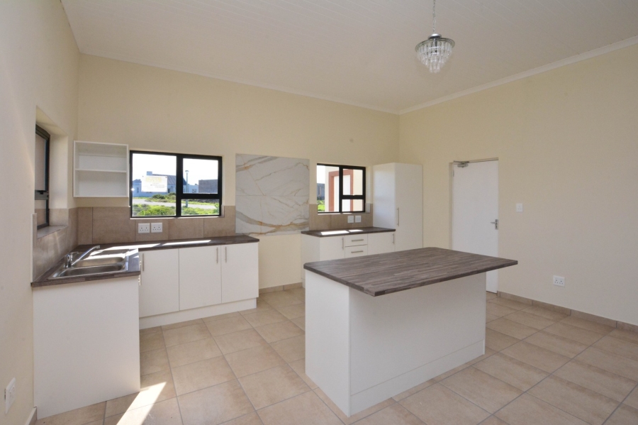 3 Bedroom Property for Sale in Hoogland Western Cape